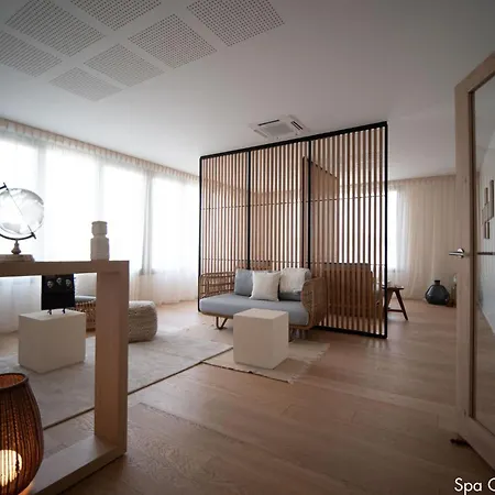 Hotel Paxton Paris Mlv 4*