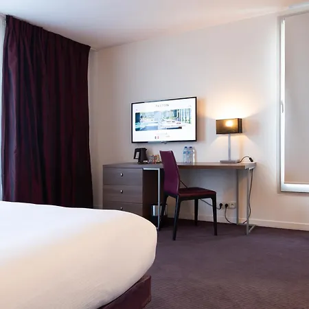 Paxton Paris Mlv 4* فيرييّورْ أو بري