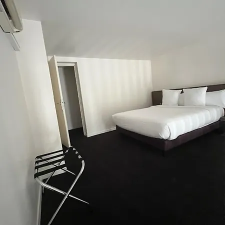 Hotel Paxton Paris Mlv 4*