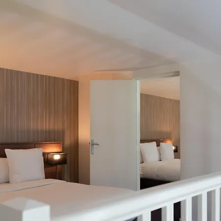 Paxton Paris Mlv מלון 4*