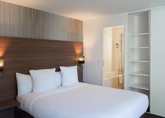 Hotel Paxton Paris Mlv 4*