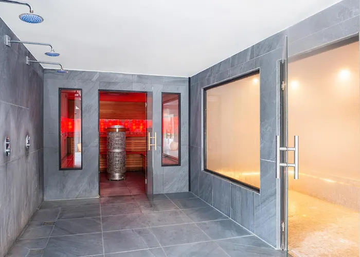 Paxton Paris Mlv Hotel